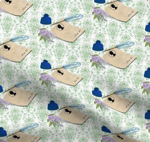 Load image into Gallery viewer, Lady W
